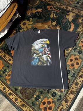 Vintage 90s Navy Blue American Flag and Eagles Patriotic Graphic T-shirt Size XL